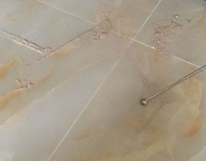 昌邑瓷砖空鼓维修公司分享粘合剂选择不当在瓷砖铺贴过程中可能导致以下问题